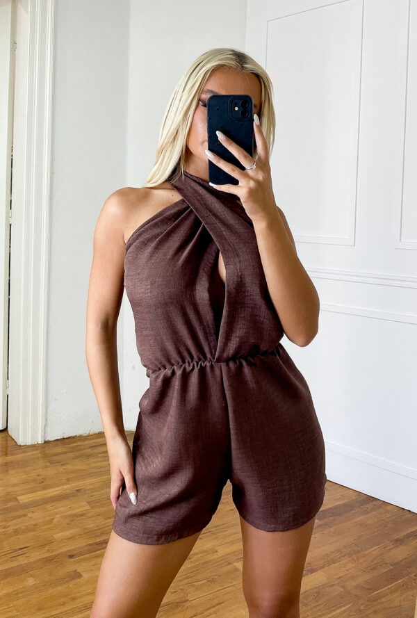 Jumpsuit με Halter Λαιμόκοψη & Άνοιγμα στο Στήθος