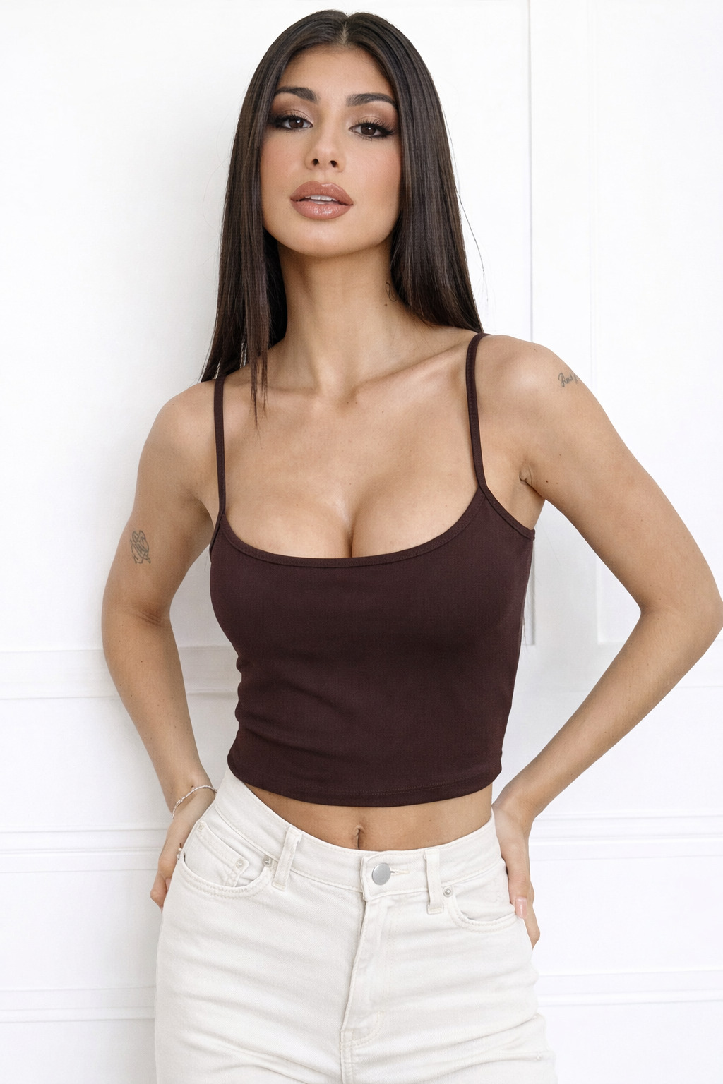0BD66492-1609-41C8-8AAC-F1DD540EBFA4 Crop-Top με Τιράντα Καφέ - Image 1