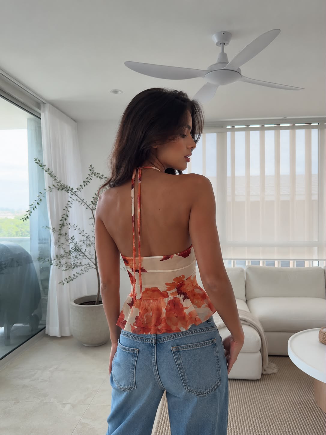 748242912_28124502000481357_2245280850604733553_n Floral Τοπ Γυναικείο με Βολάν - Image 2